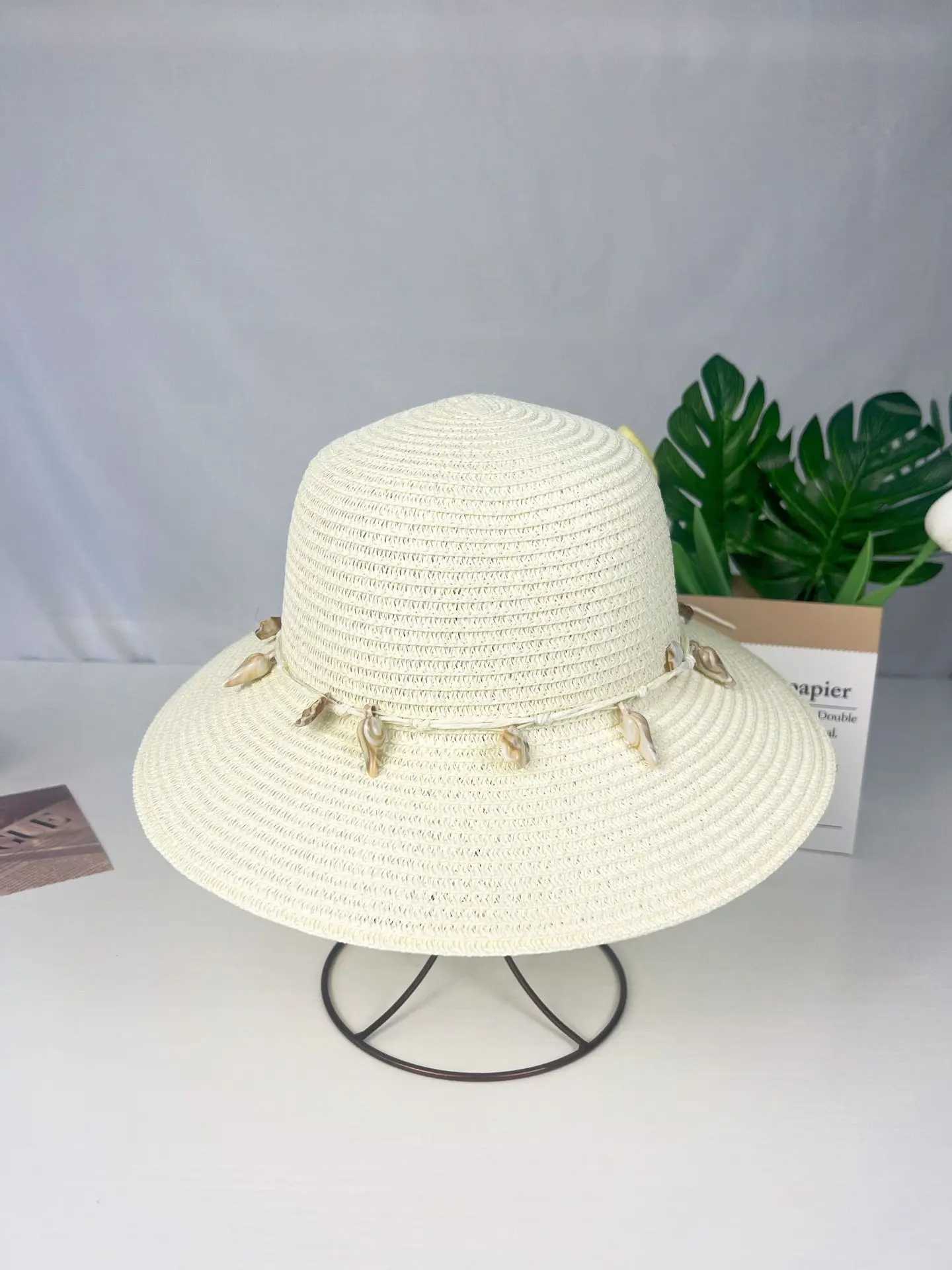 Women Summer Wide Brim Straw Hat Wave Edge Sun Protection Korean Style Beach Outdoor Shell Design Simple Style H260407