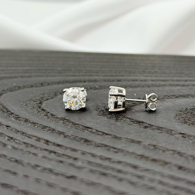 Moissanite Earrings 925 Sterling Silver Stud Earrings 18K White Gold Plating earrings for Men Women 3-8mm