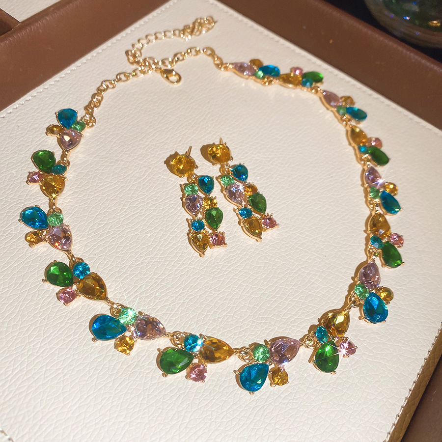 European American light luxury zircon water drop necklace earring jewelry set, unique and elegant, niche high-end feel, super shiny collarbone chain - view 9