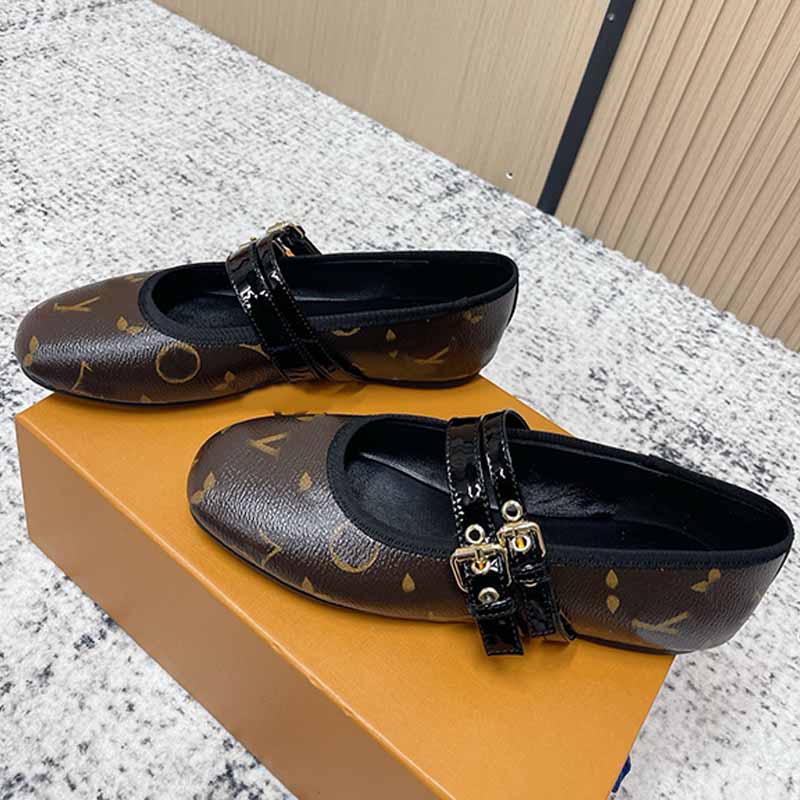 Designer New Bella Mary Jane Ballerina Womens Vintage Old Flowers Leather Buckle Ballet Flats Elegant Retro Style Imported Rubber Outsole From Italy