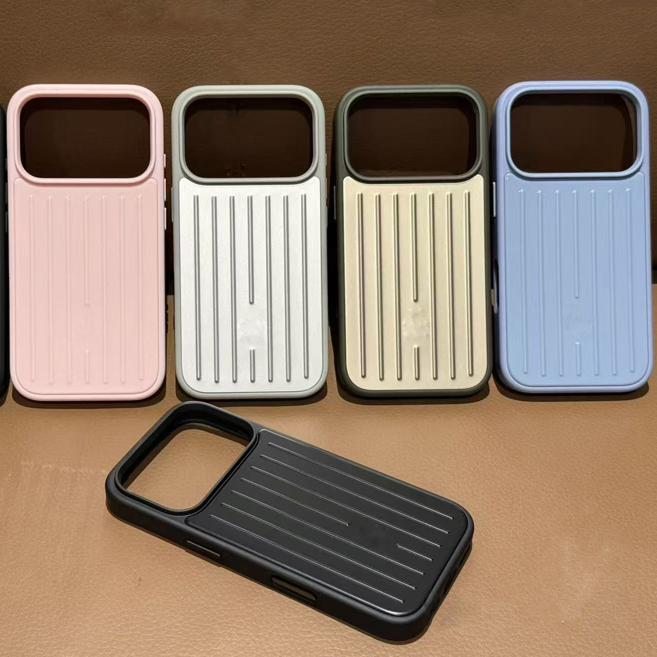 Luxury RIM Phone Case Designer Suitcase iPhone Case for Apple iPhone 17 Pro Max 16 15 14 13 Polycarbonate Aluminum Alloy MagSafe Weave Back Cover