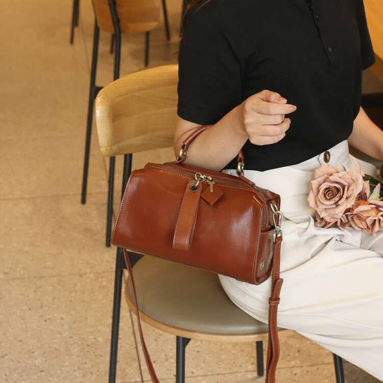 2026 Spring Summer Luxury Boston Bag for Women, Retro Square Handbag, Soft Leather Large Capacity Crossbody Shoulder Bag, Direct Sale SENYY