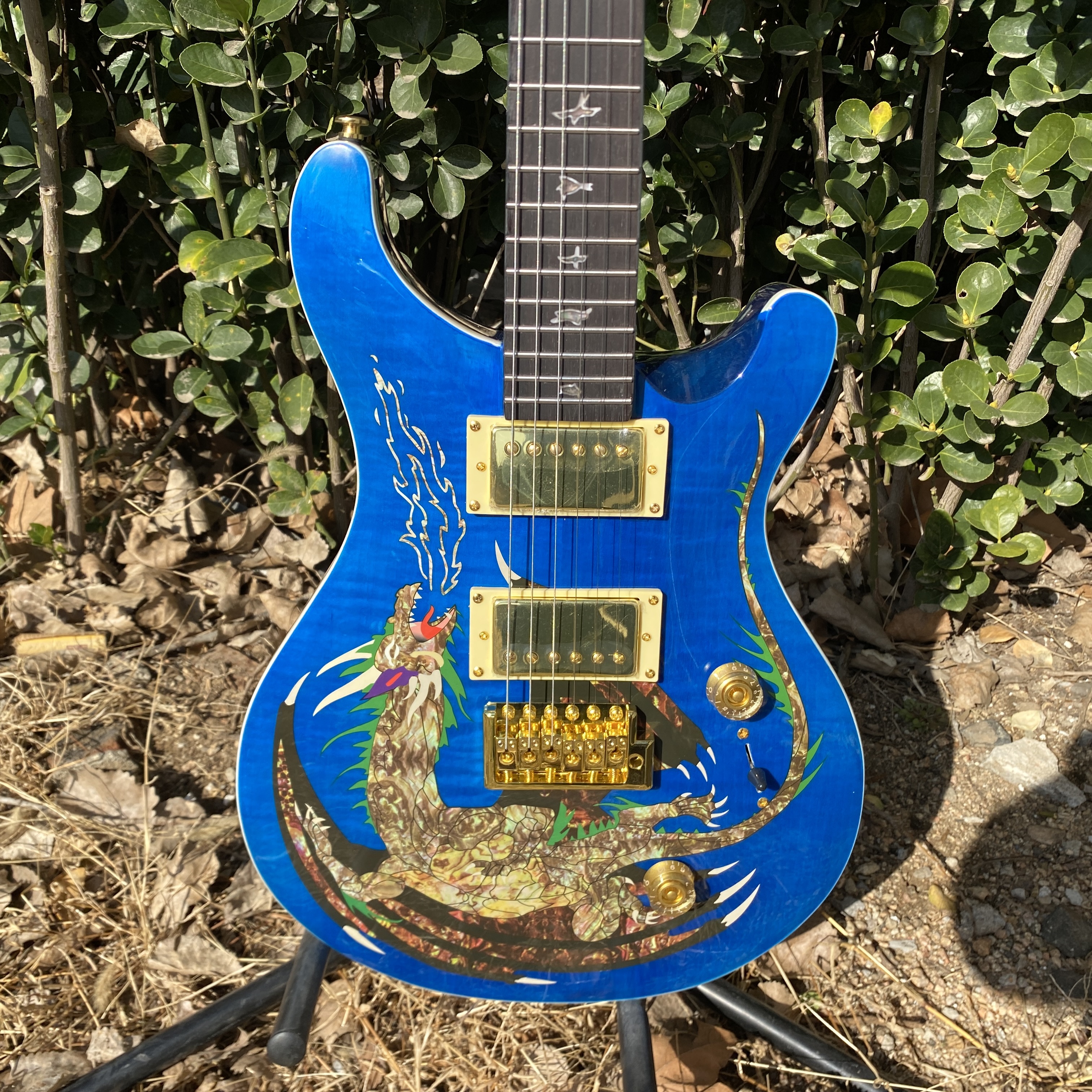 Blue dragon 24 frets electric guitar, solid body, rosewood fingerboard, 6 strings, HH pickup, gold hardware,