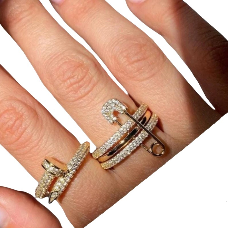 Design Non Tarnish Safety Pin Ring Triple Connector Cubic Zirconia Textured Unisex Jewelry For Party Wedding Anniversary Daily Wear Gifting