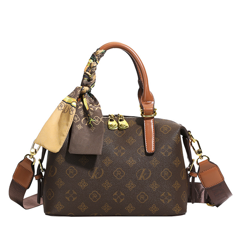 High-end large-capacity women's new vintage handbag versatile pillow shoulder bag
