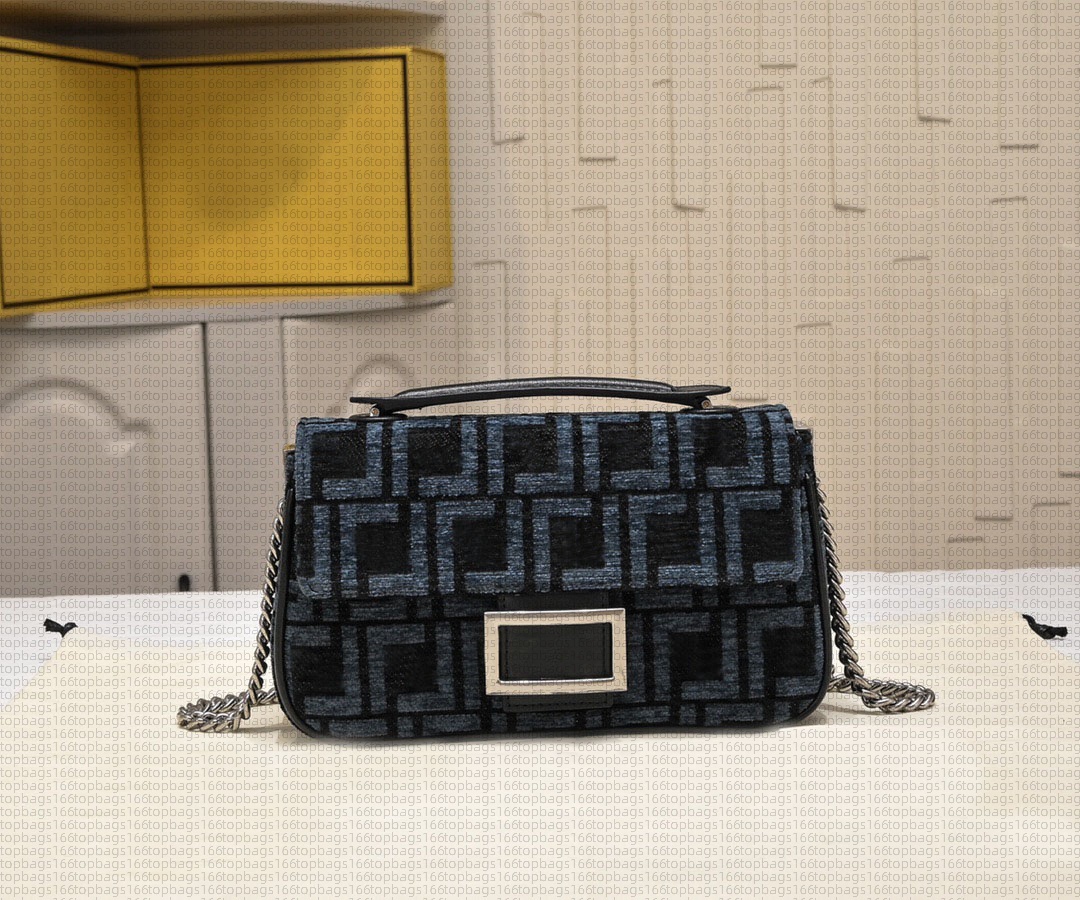 Limited Edition tote bag Underarm bag Canvas design shoulder crossbody package clutch handbag leather PVC evening bags Hobo chain Baguette bag