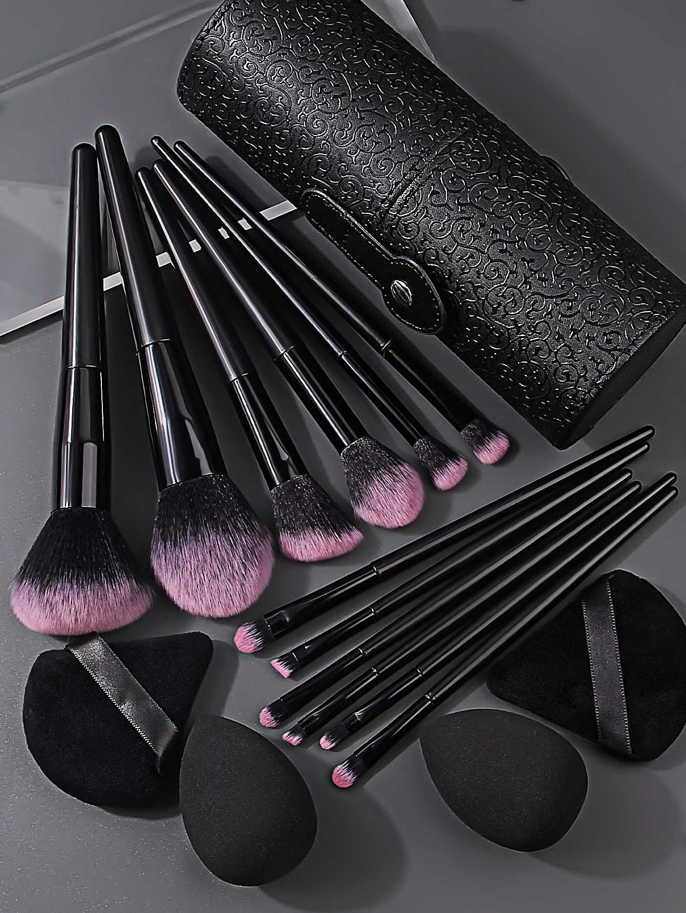 17 makeup tools set 12 face makeup brush set with Makeup Egg Triangle Powder Puff Makeup brush storage bucket Makeup tools Z260408
