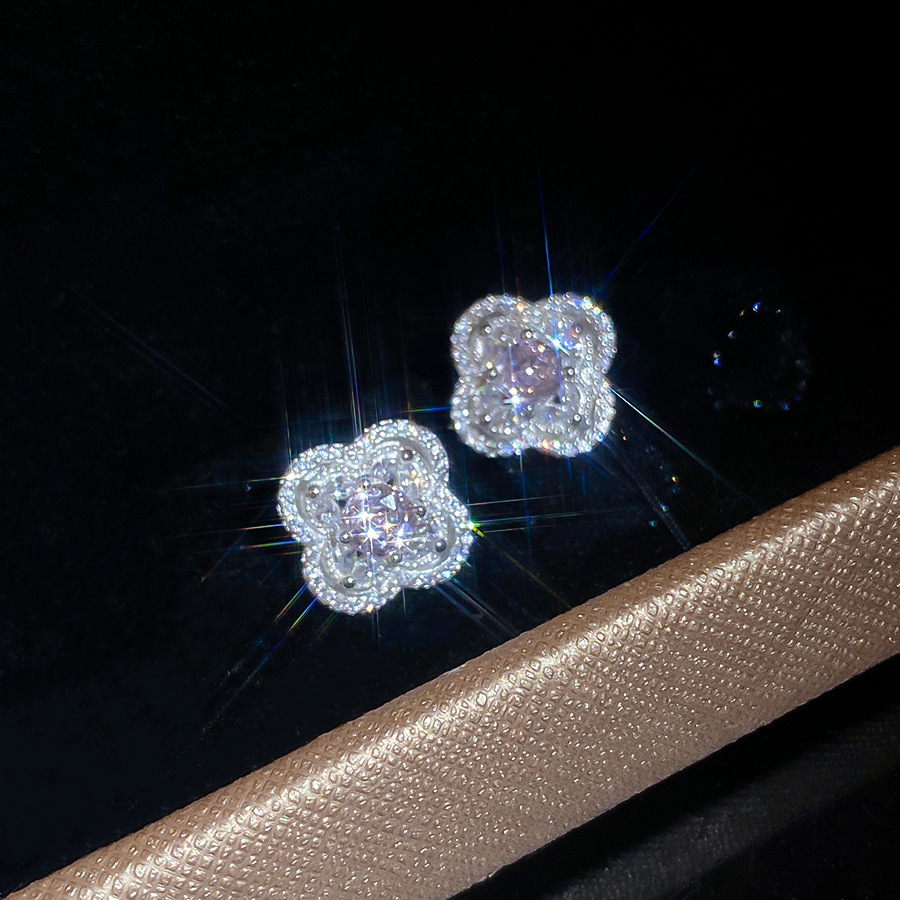 Silver needle full diamond flower stud earrings, diamond-cut rose, simple, exquisite, fashionable, versatile, light luxury, high-end earrings for wome - view 6