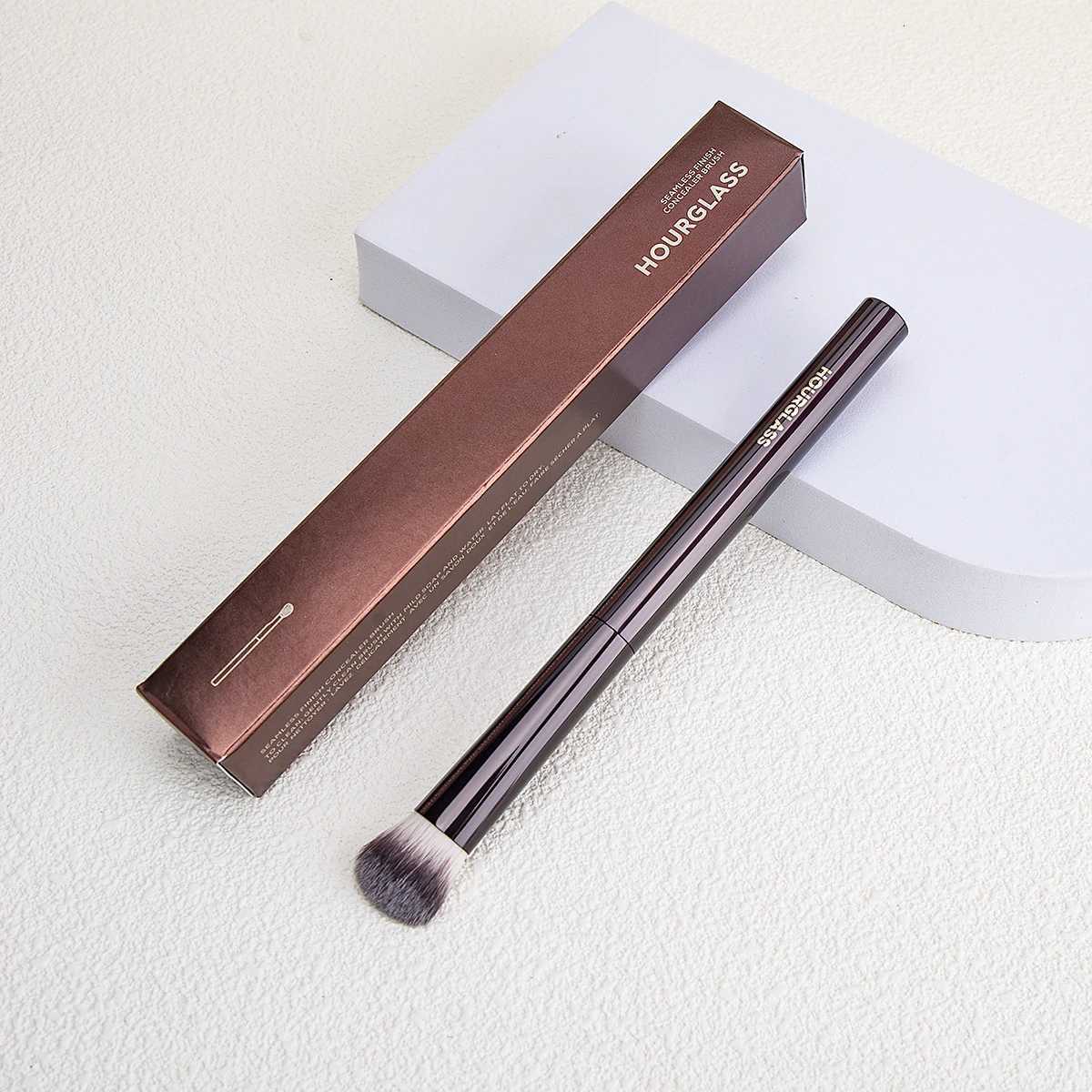 Seamless Finish Concealer Brush Angled Concealer Brush Face Buildable Coverage Liquid Cream Concealer Makeup Tool Z260408