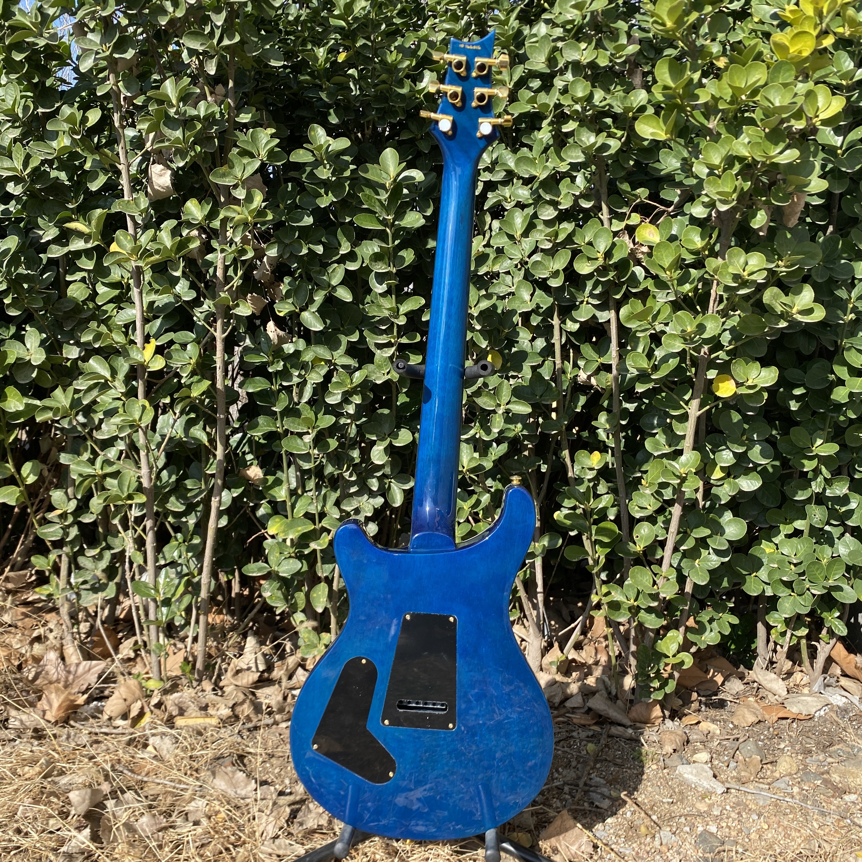 Blue dragon 24 frets electric guitar, solid body, rosewood fingerboard, 6 strings, HH pickup, gold hardware,