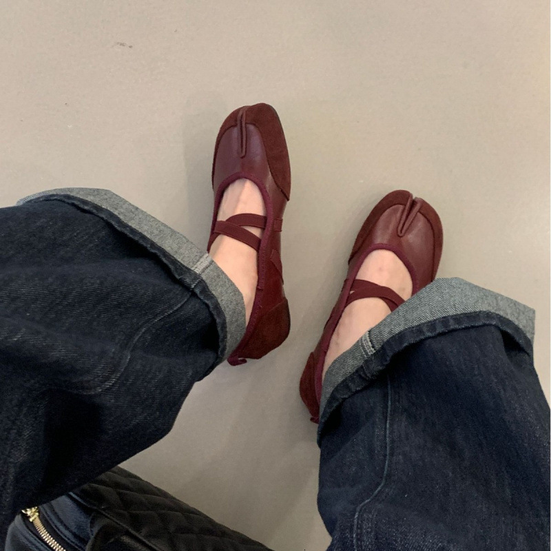 2025 Autumn Red Shoes Ballet Pig-Toe Split-Toe Women's Mary Jane Flats New Super Soft ddmysaturn