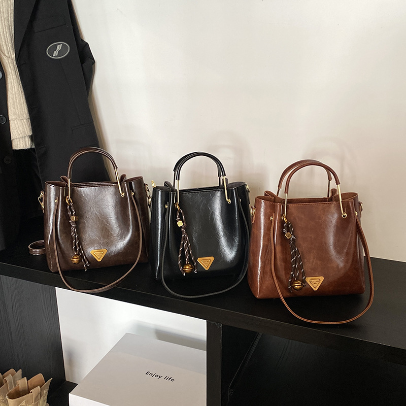 Large Capacity Leather Bucket Bag, Women's Black Handbag with Dual Carry Ways, Spacious Laptop Tote for Work