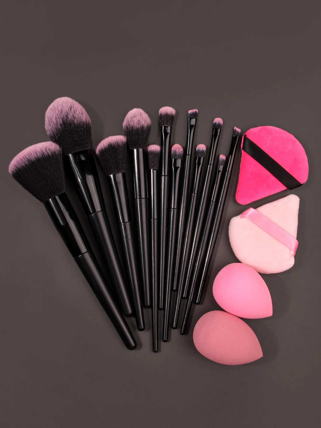 High-end makeup tools 12 soft-bristled makeup brushes 2 water-drop sponge eggs and 2 double-sided triangular powder puffs Z260408