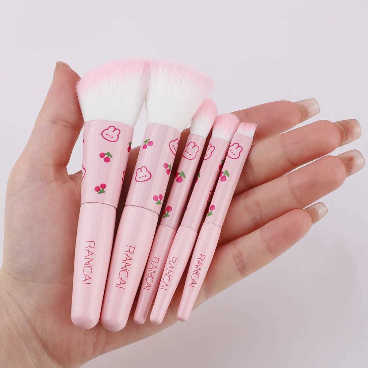 5Pcs Cute Compact Makeup Brush Set With Case Premium Brush for Flawless Foundation Blush Eyeshadow Application Beauty Tools Z260408