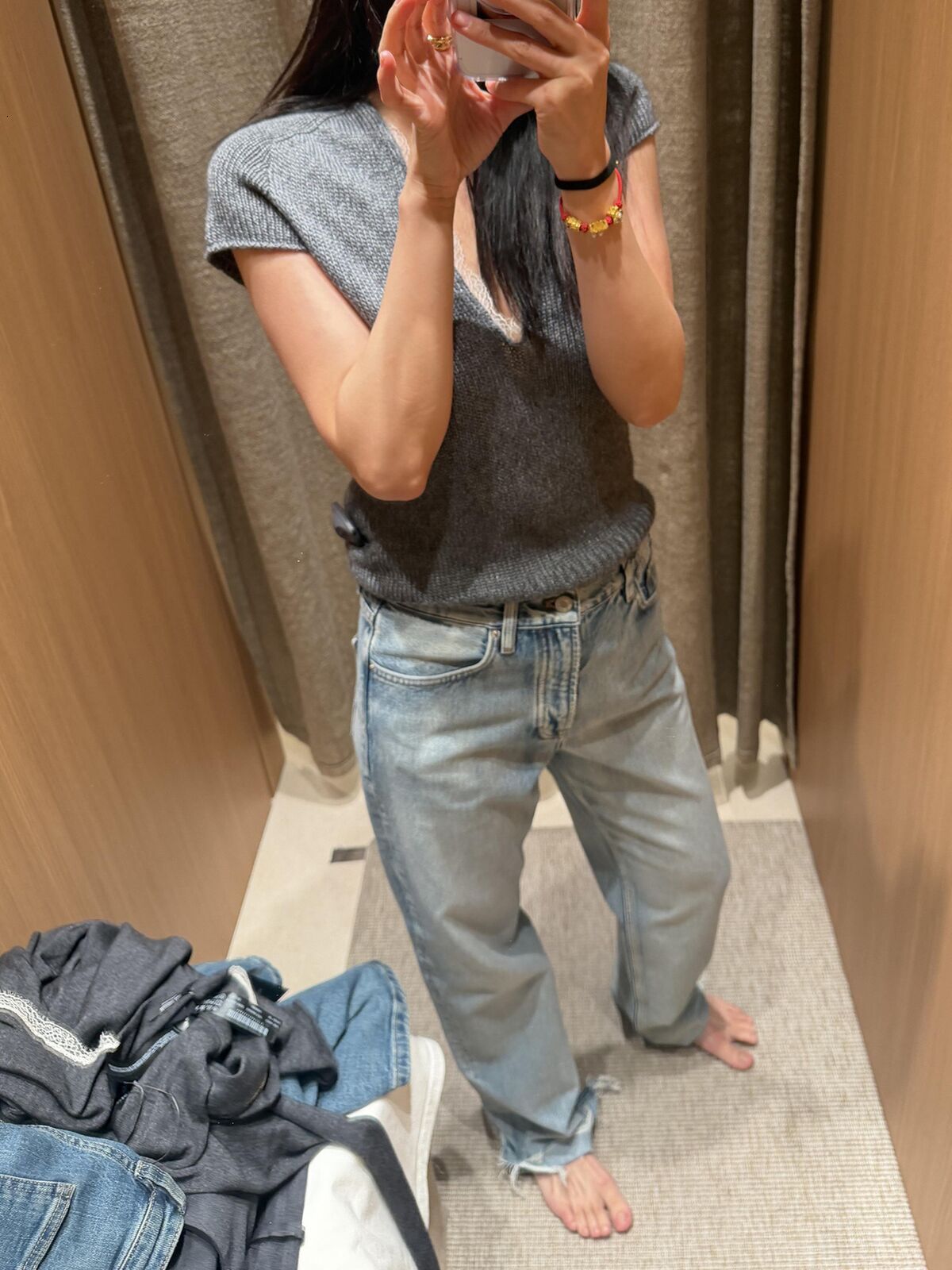 Spring and summer new short sleeved knitted shirt with French ballet style lace patchwork V-neck women's top