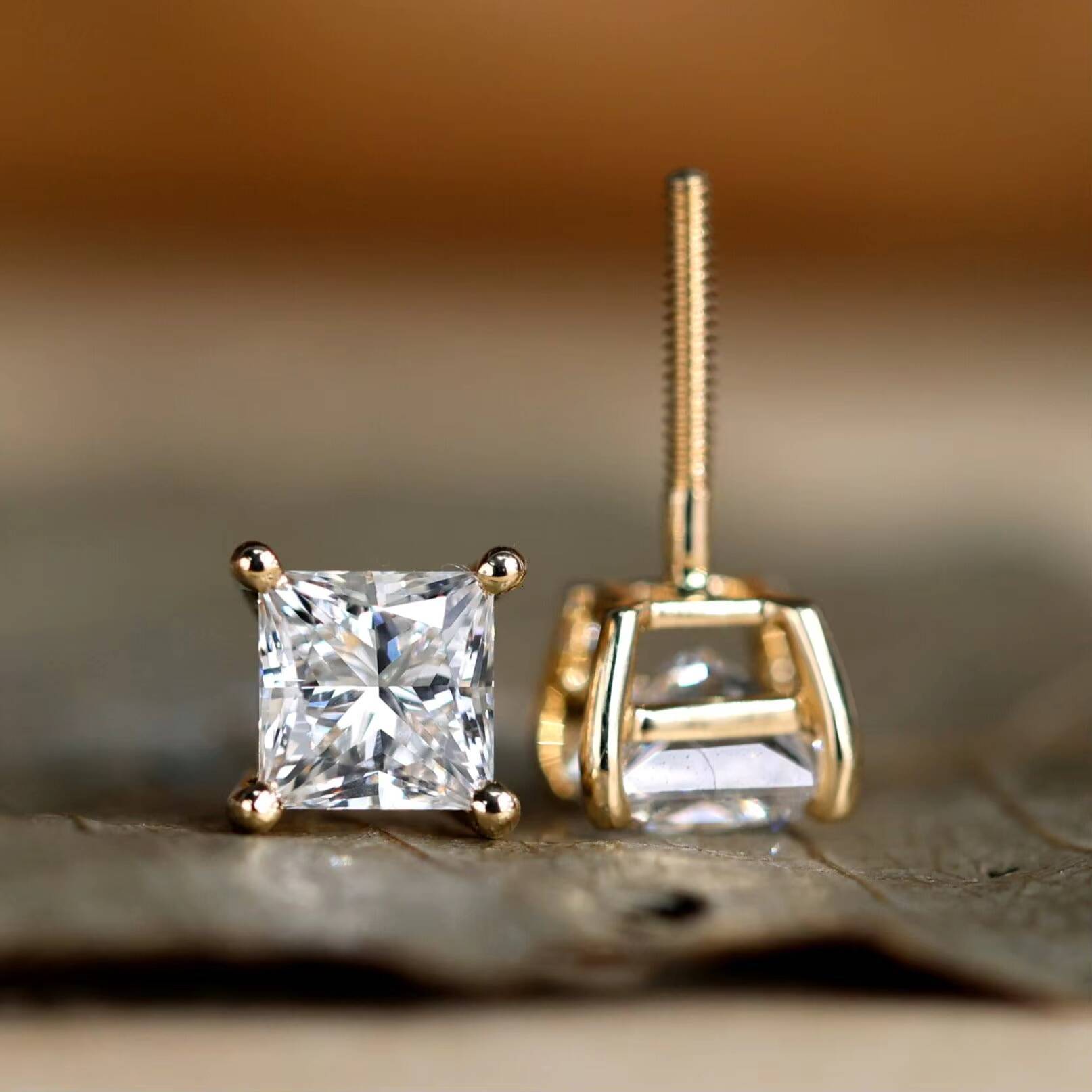 Best Quality 1 Carat Lab Grown Diamond Earrings 18k Gold Studs 10mm 04ct Diamond Earrings for Women Available for Export Price
