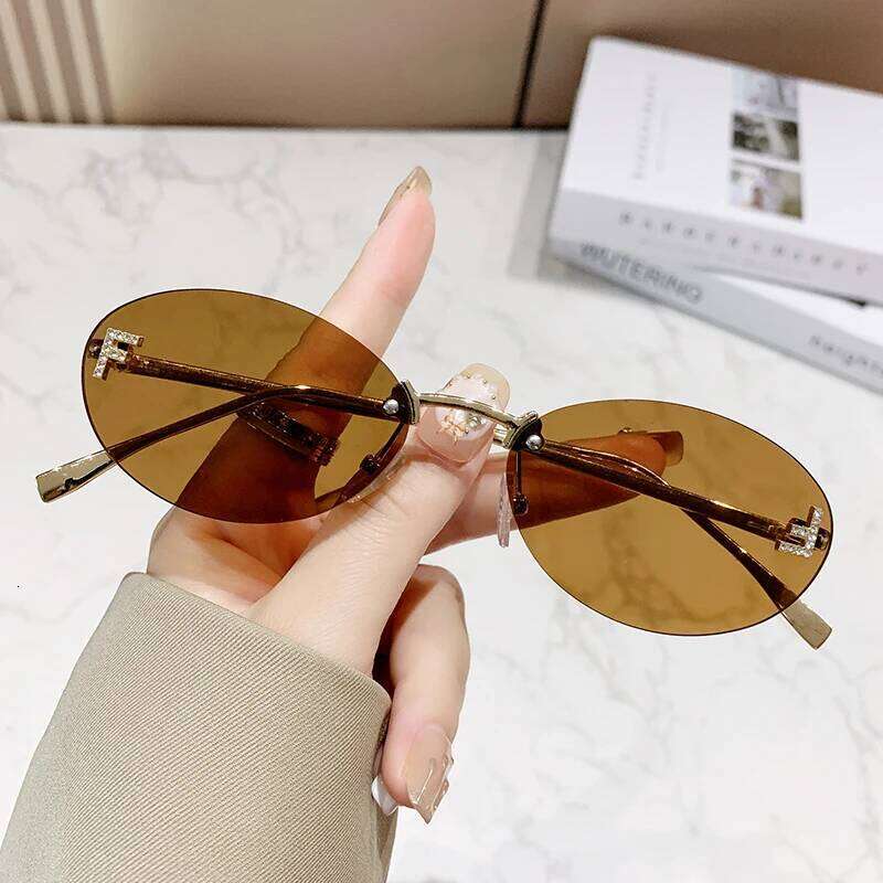 Fashion Brand Rimless Design Sunglasses Female Oval Retro Small Size Metal Suneyeglass Outdoors Casual Vacation UV