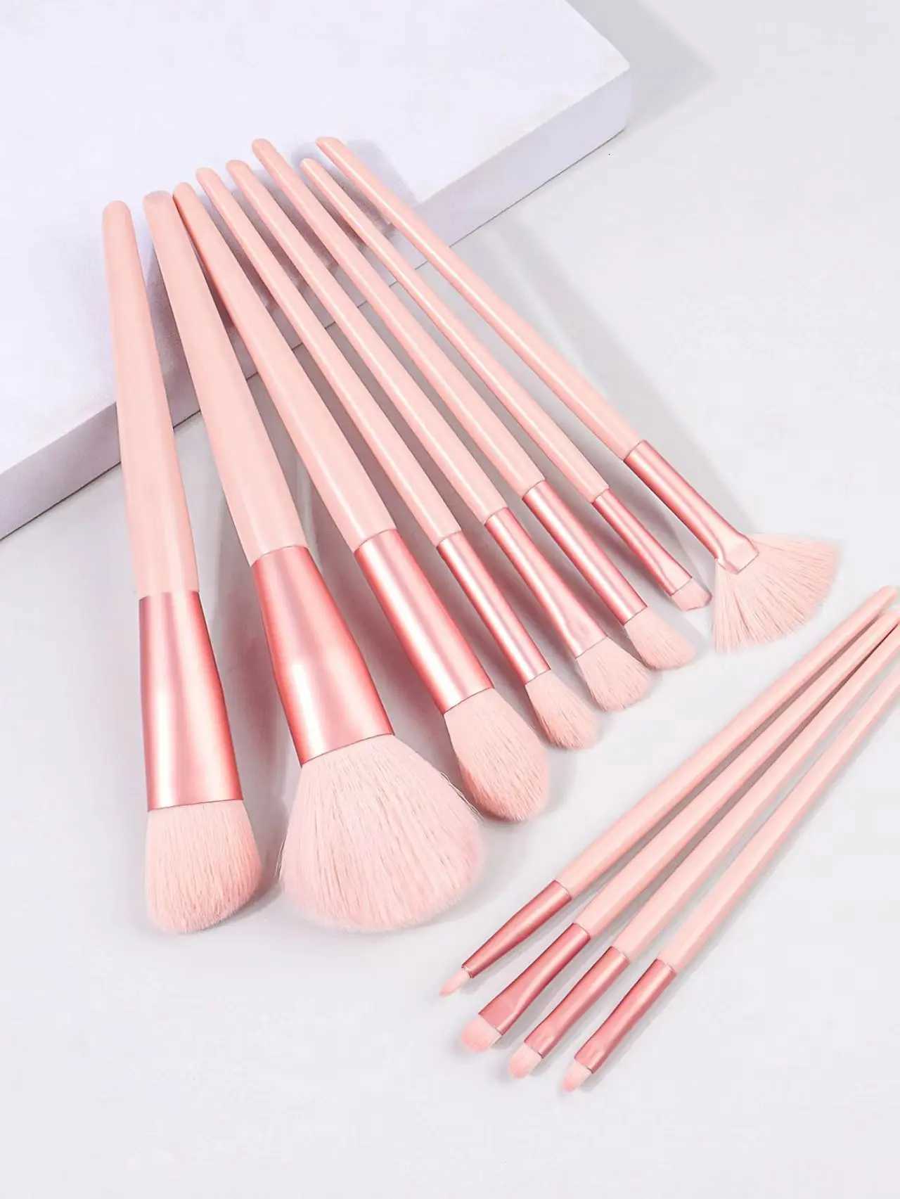 High-End 12-Piece Makeup Brush Set Eye Shadow Brush Soft-Bristled Brush Powder Brush Contouring Brush High-Gloss Brush Z260408