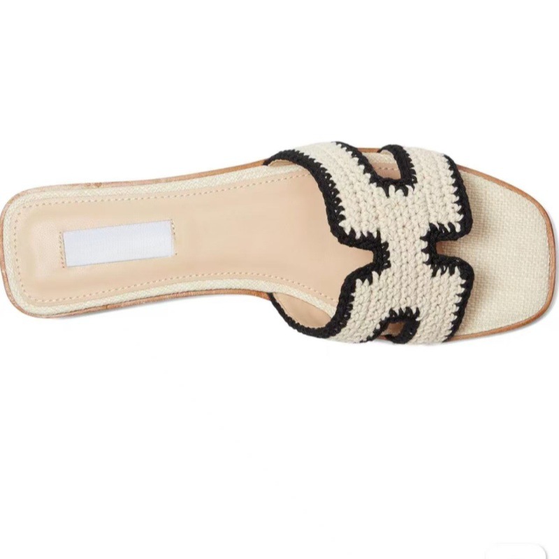2026 new classic versatile woven designer slippers for summer outdoor home travel beach flat slippers for women