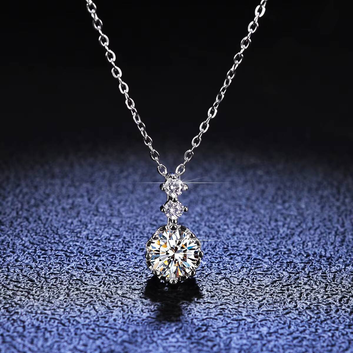 Korean Trend Moissanite Four-Leaf Clovers Inlaid With Diamond Lucky Daily Versatile Necklace Pendant for Girlfriend for Gift