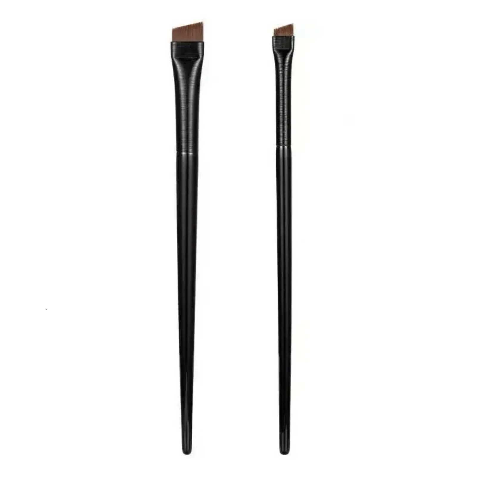 New 1pcs Eyebrow Contour Brush Blade Eyeliner Brush Portable Small Angle Horizontal Silkworm Brush Female Makeup Tool Z260408