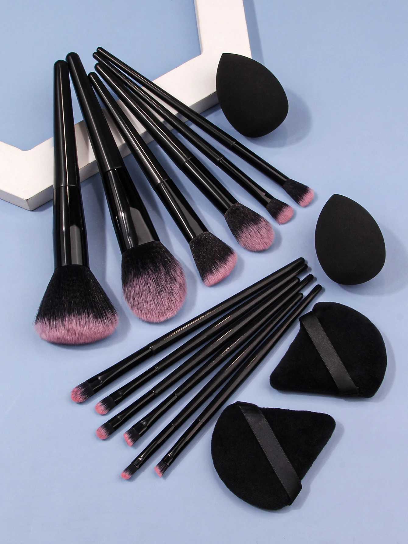 12Pcs Soft Makeup Brushes Set for Cosmetic Beauty Foundation Blush Powder Eyeshadow Concealer Blending Make Up Brush Z260408