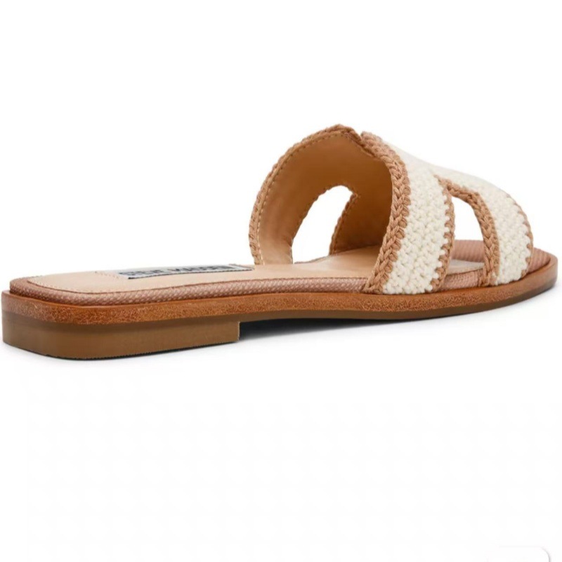 2026 new classic versatile woven designer slippers for summer outdoor home travel beach flat slippers for women