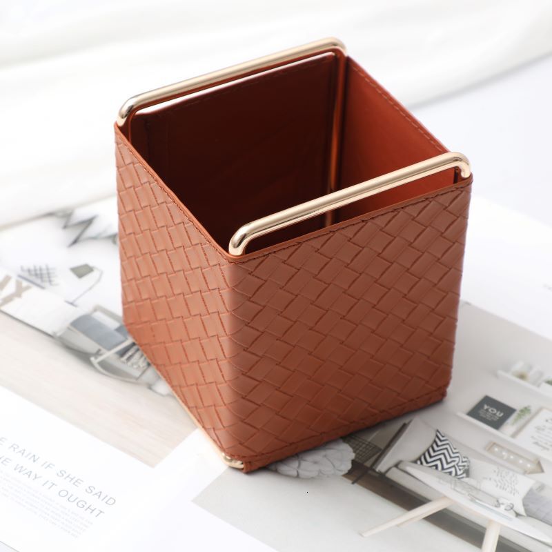 Storage Basket Nordic Ins Style Woven Leather Diamond Lattice Desktop Remote Control Organizer Metal Makeup Brush Pen Holder