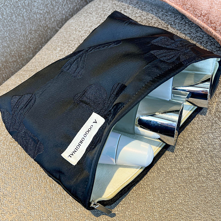 Storage Bag Niche Pure Black Noble Dark Pattern Bow Princess Design High Cool Style Travel Portable Zipper Canvas