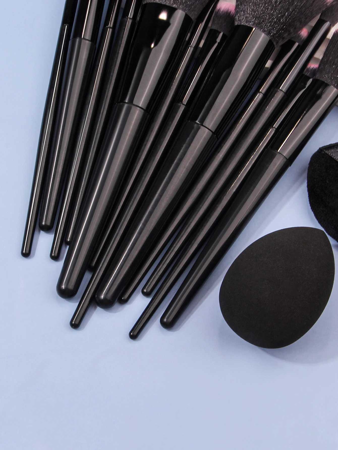 12Pcs Soft Makeup Brushes Set for Cosmetic Beauty Foundation Blush Powder Eyeshadow Concealer Blending Make Up Brush Z260408