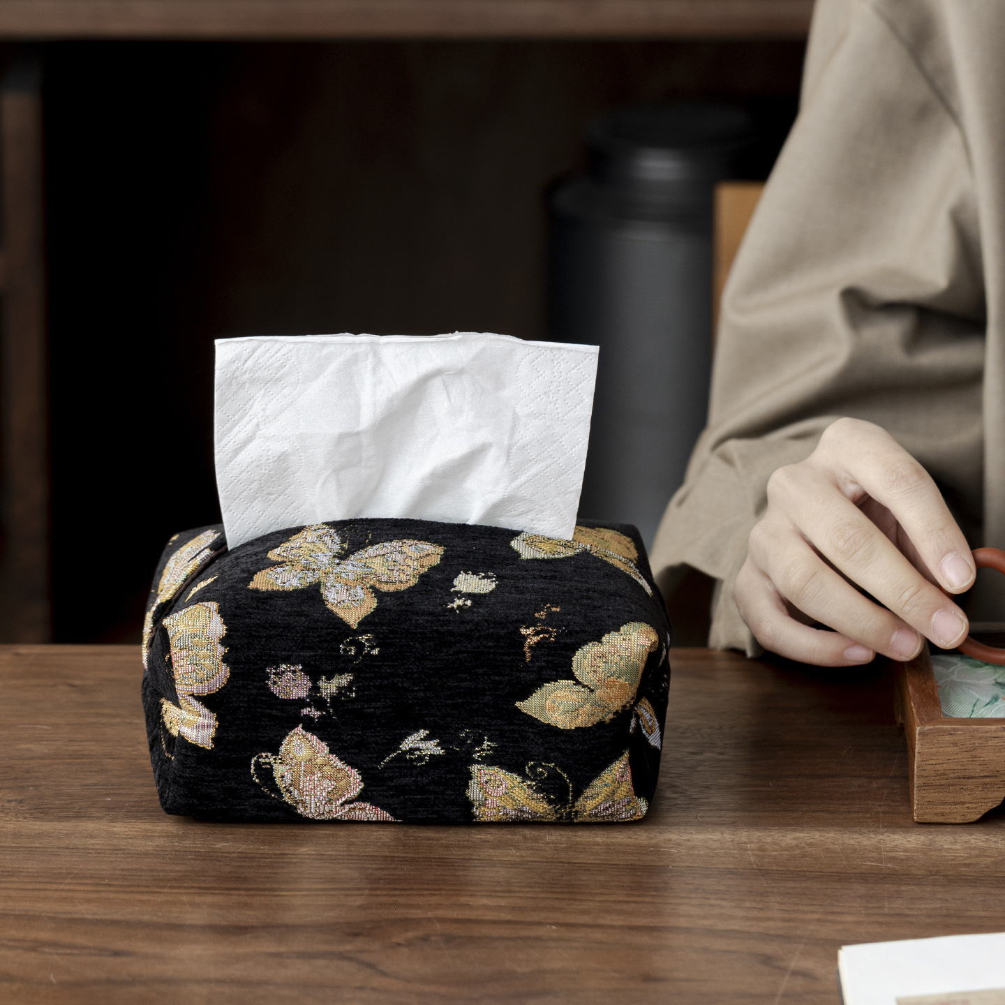 Tissue Box Cover Gold Butterfly Brocade Ink Background New Chinese Style Imitation Silk High End Tea Fabric Dustproof Tissue Holder For Living Room