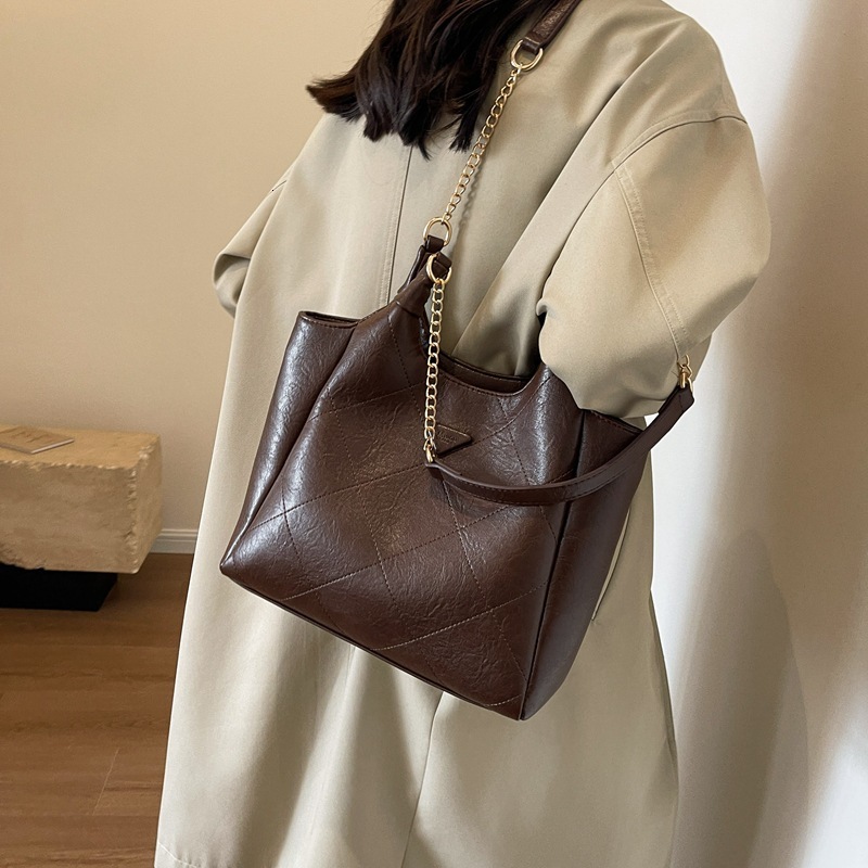 Large Quilted Leather Tote, Women's Brown Chain Shoulder Handbag, Trendy Daily Commute Bag for Work