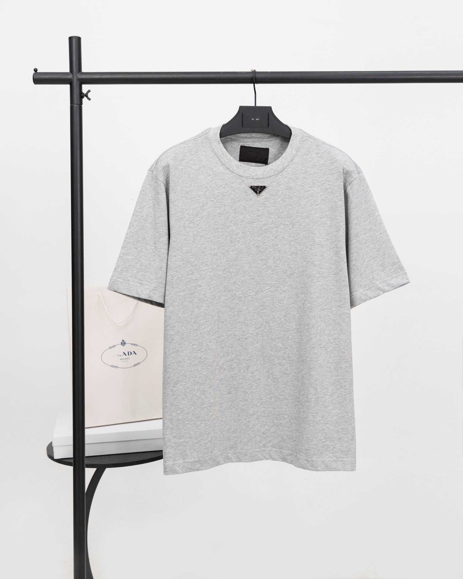 Men's Summer Casual T-Shirt Fashion Luxury Brand Cotton Soft Comfortable Simple Triangle Badge Round Neck Short Sleeve TopT260228