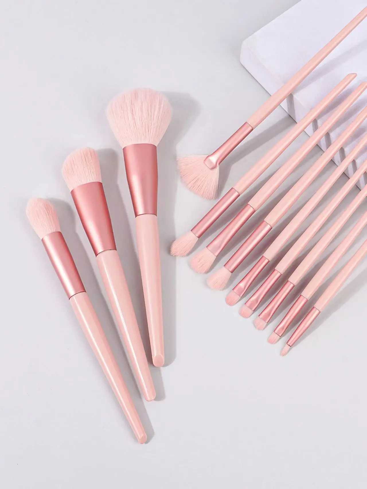 High-End 12-Piece Makeup Brush Set Eye Shadow Brush Soft-Bristled Brush Powder Brush Contouring Brush High-Gloss Brush Z260408