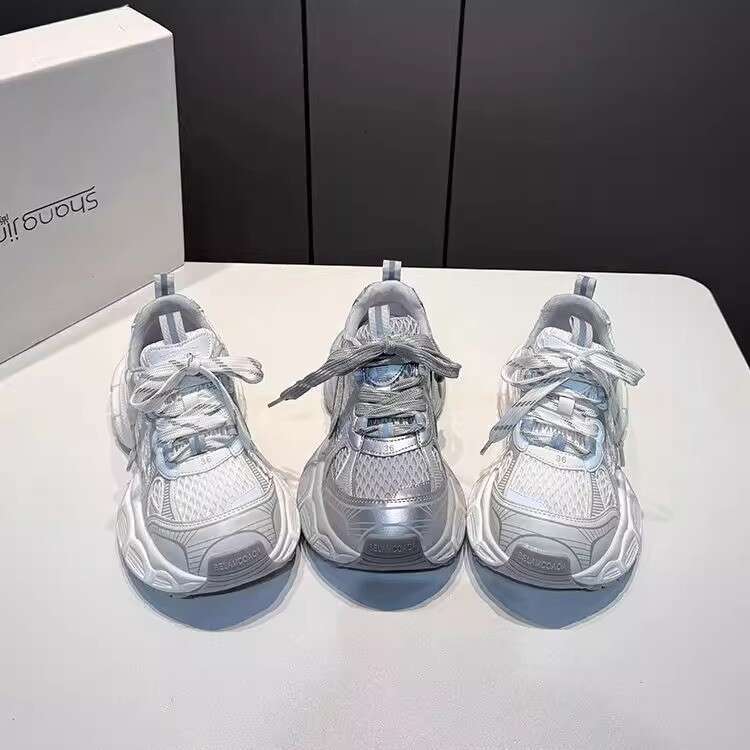 Women's dad shoes 2026 spring and autumn new style thick-soled breathable sneakers with laces, casual shoes, super popular on Instagram