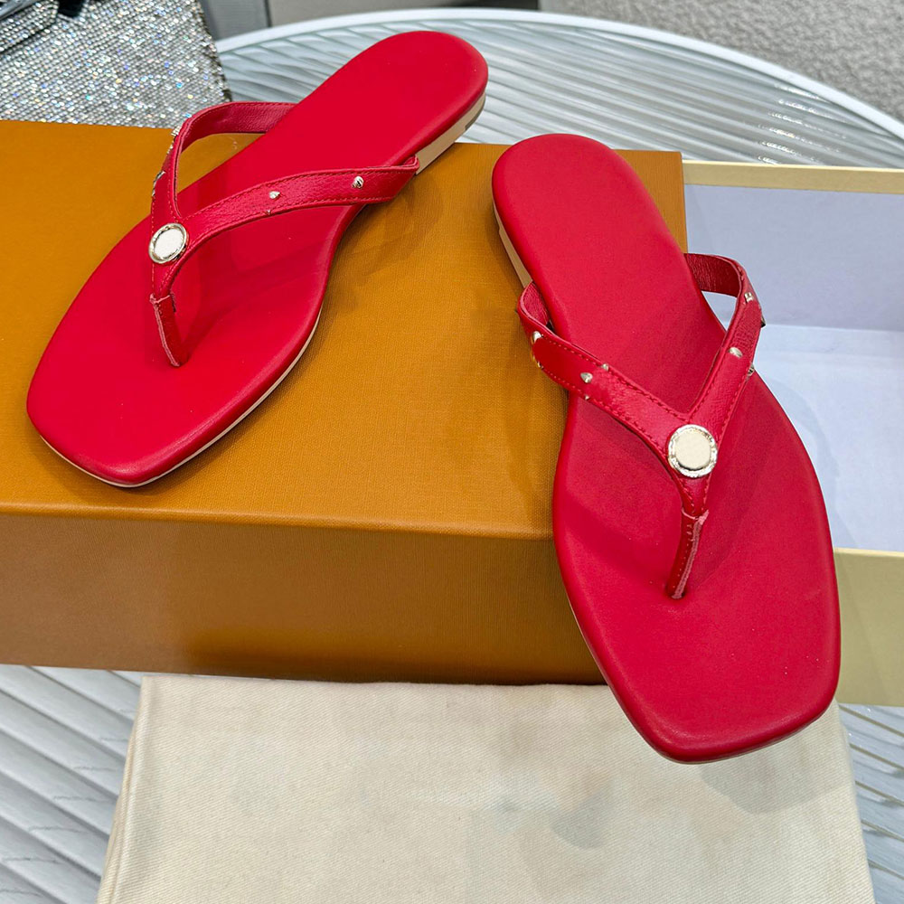 Womens Gaia Flat Thong Sandals designer sandals 1AK45V Black Summer Vacation Soft Napa Lambskin Sandal 26ss new brand luxury thong sandal Leather outsole