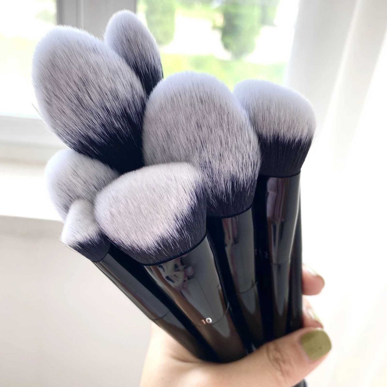 1Pcs Powder Makeup Brushes Professional Facial Cosmetic Beauty Tool Foundation Contour Blush Brush High Quality Makeup Brush Set Z260408