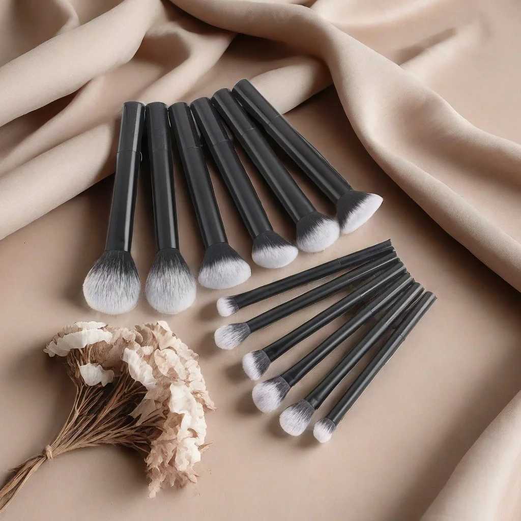8pcs Makeup Brush Set - Silky-Soft Synthetic Bristles for Foundation Blush Eyeshadow Easy Clean Cosmetic Kits Z260408