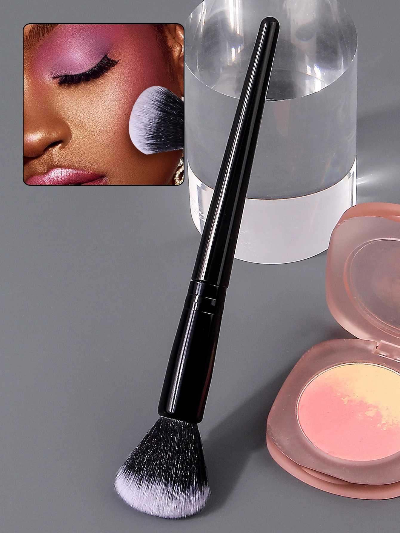1PC Multi-Use Soft Face Brush - Tapered Round Head for Blush Powder Contour Travel-Friendly Beauty Tools for Women Z260408