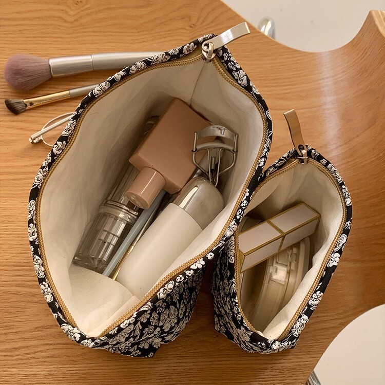 Storage Bag Ins Style Floral Large Capacity Portable Makeup Pencil Case Inner Pouch Travel High End Clutch Bag Flower Style Black Color