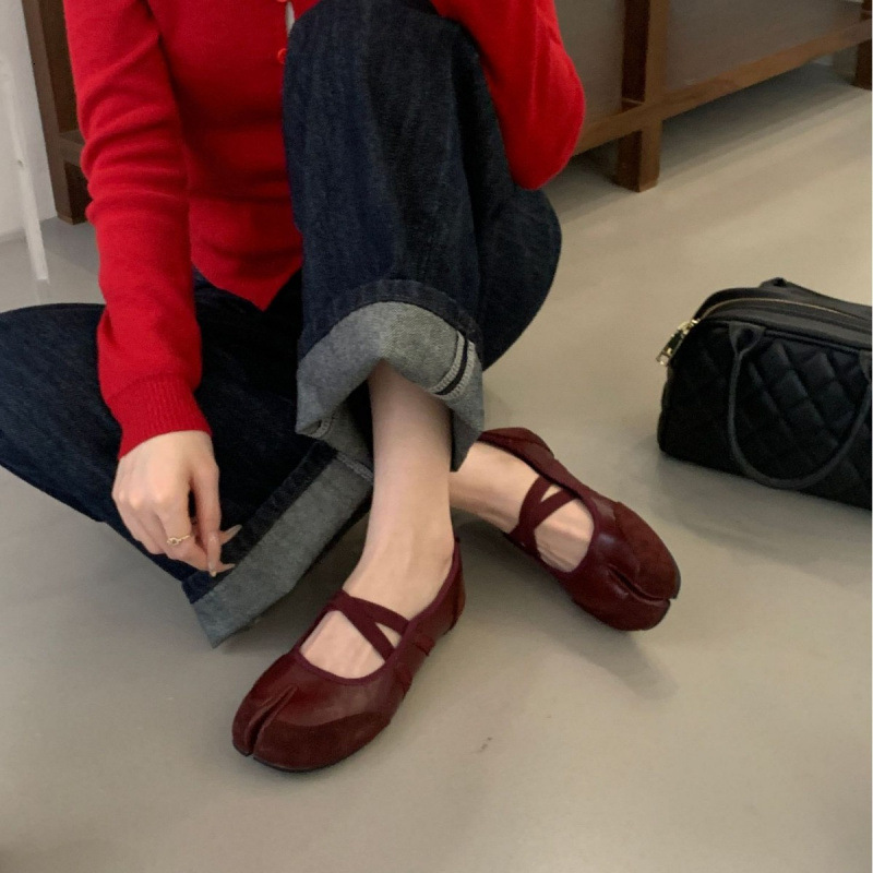 2025 Autumn Red Shoes Ballet Pig-Toe Split-Toe Women's Mary Jane Flats New Super Soft ddmysaturn