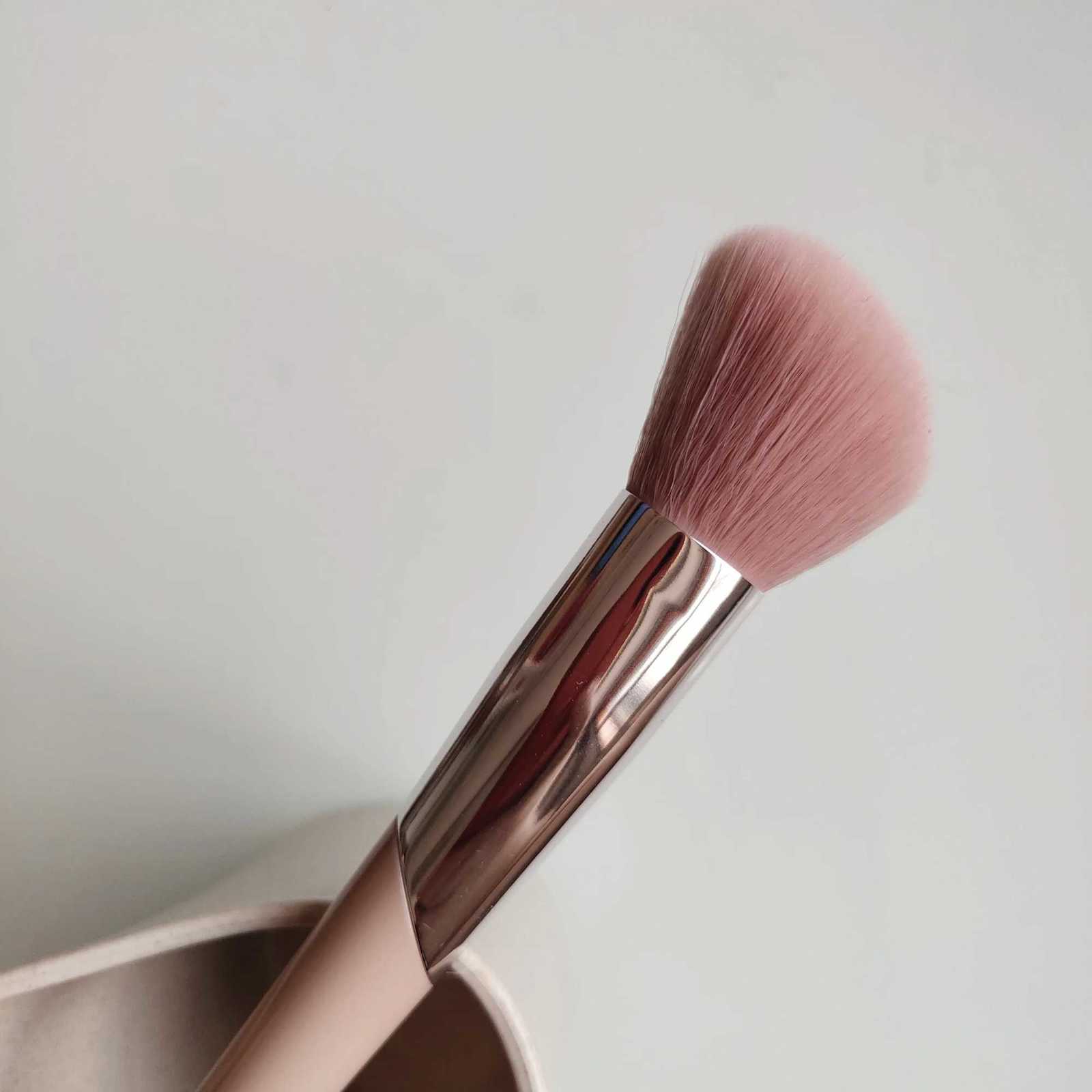 PINK Makeup Brushes Set Full Bodied Foundation Brush 110 Cheek Hugging Highlight 120 Eyeshadow 15pcs Cosmetic Brush Kit Z260408