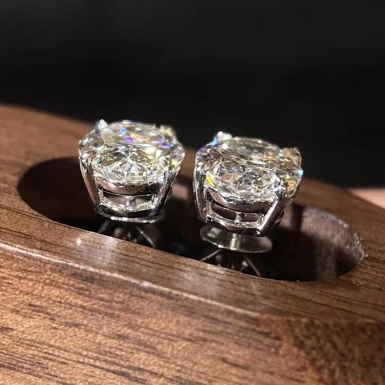 Classic 2ct Oval Laboratory-grown Diamond Stud Earrings Pt950 Platinum Plated 18K Solid Gold Trendy Womens Jewelry
