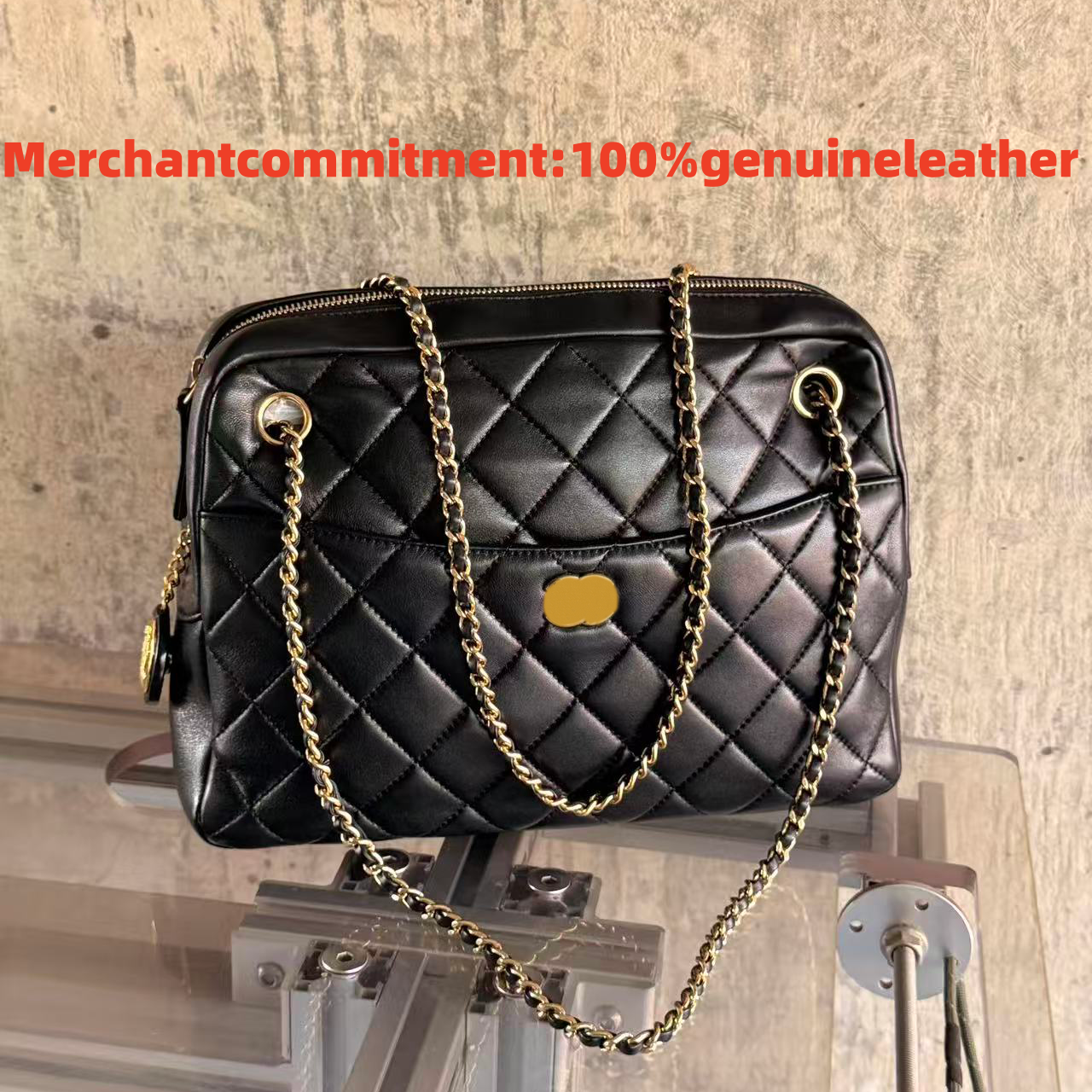high quality Designer Bags 24K Gold Coin Camera Bag In Black And Gold GR Goat Leather Limited Edition For And Can Fit Shoulder crossbody hand bag