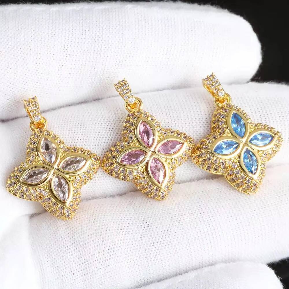 Luxury 925 Silver VVS Moissanite Clover Charms Pendants Necklace Customizable Colorful Four-Leaf Bezel Set Trendy Hip Hop