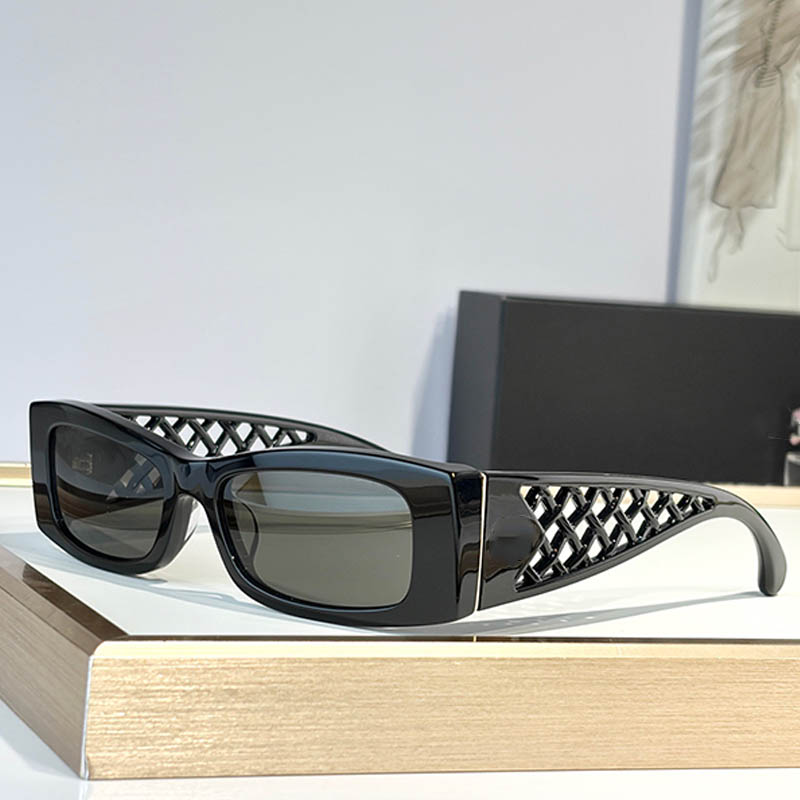 Rectangular Sunglasses For Women CH5566 Personalized hollow mirror legs Fashion designer women casual rectangular glasses