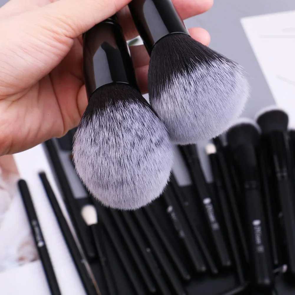 DUcare Black makeup brush Professional Makeup Eyeshadow Foundation Powder Soft Synthetic Hair Makeup Brushes brochas maquillaje Z260408
