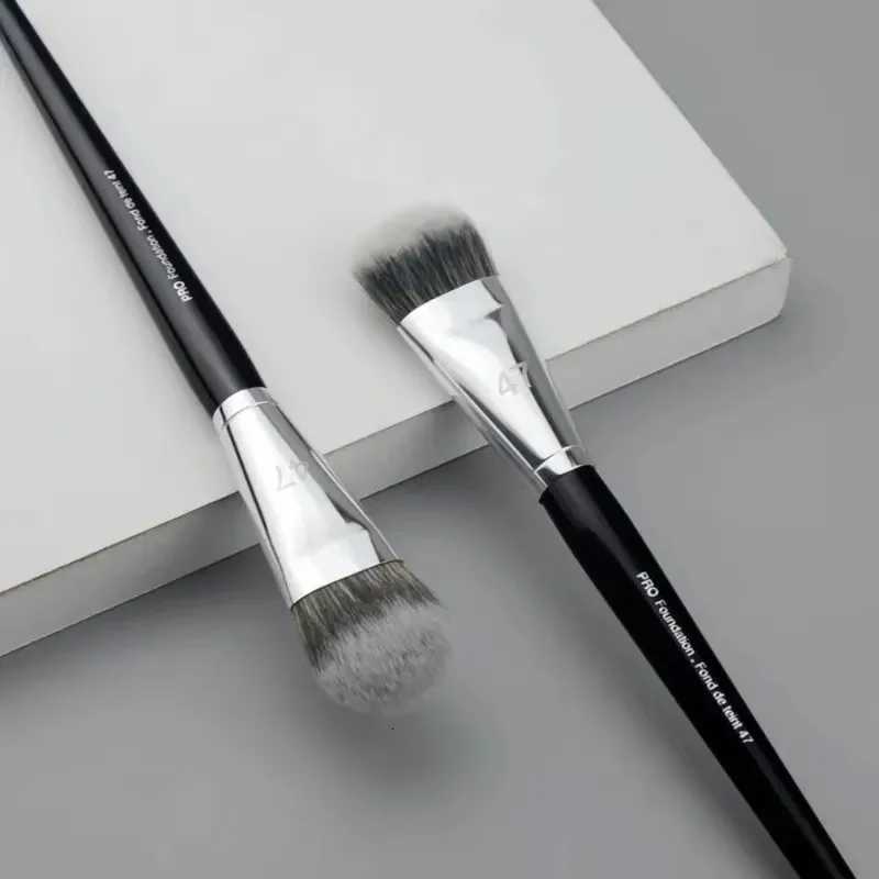 No47 Professional Foundation Brush Broom Head Liquid Foundation Shadow Repairing Brushes Women Face Base Makeup Beauty Tools Z260408