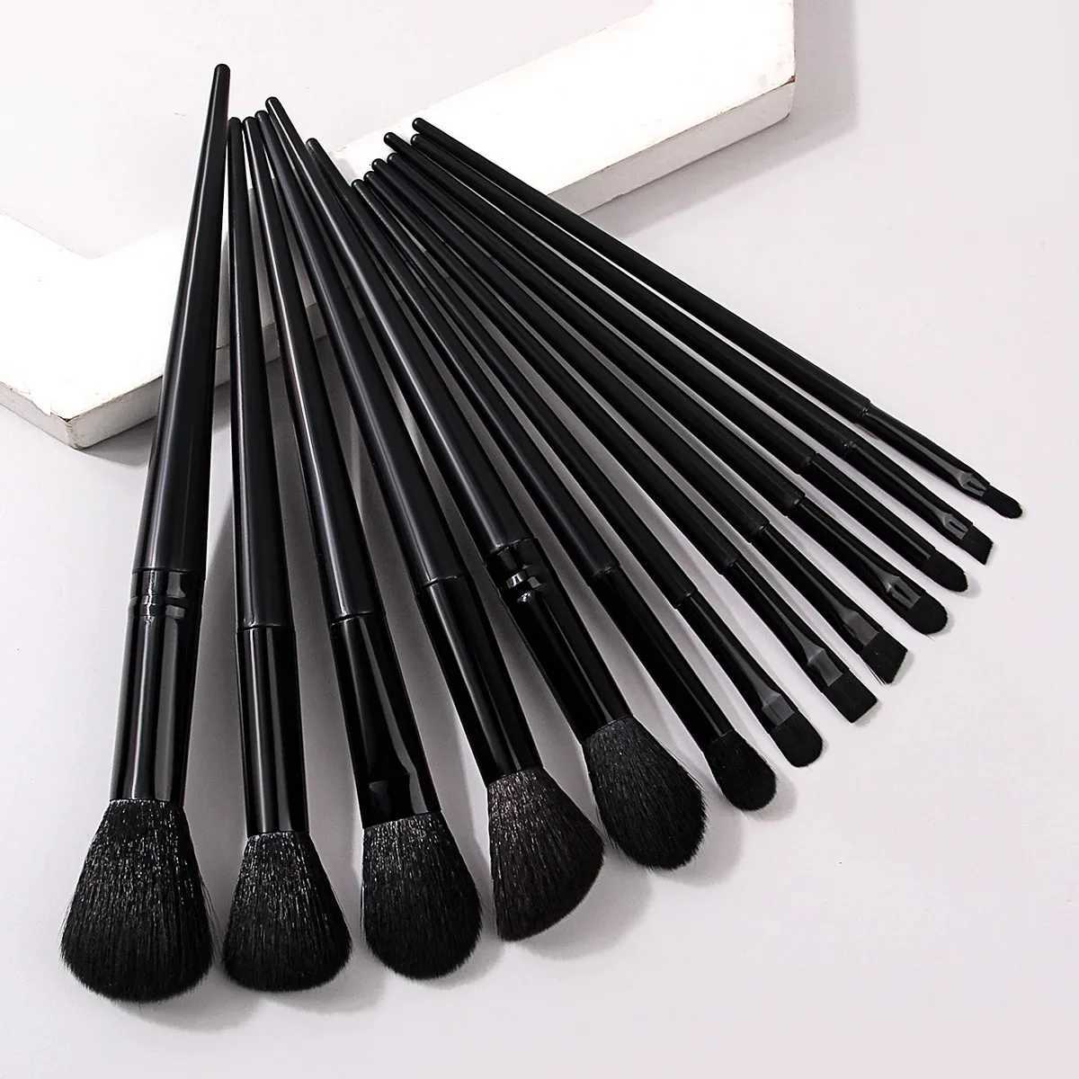 13-Piece Black Makeup Brush Set - Ultra Soft Vegan Full Face Brush Kit Complete Cosmetic Tools for Students Beginners Ideal Z260408