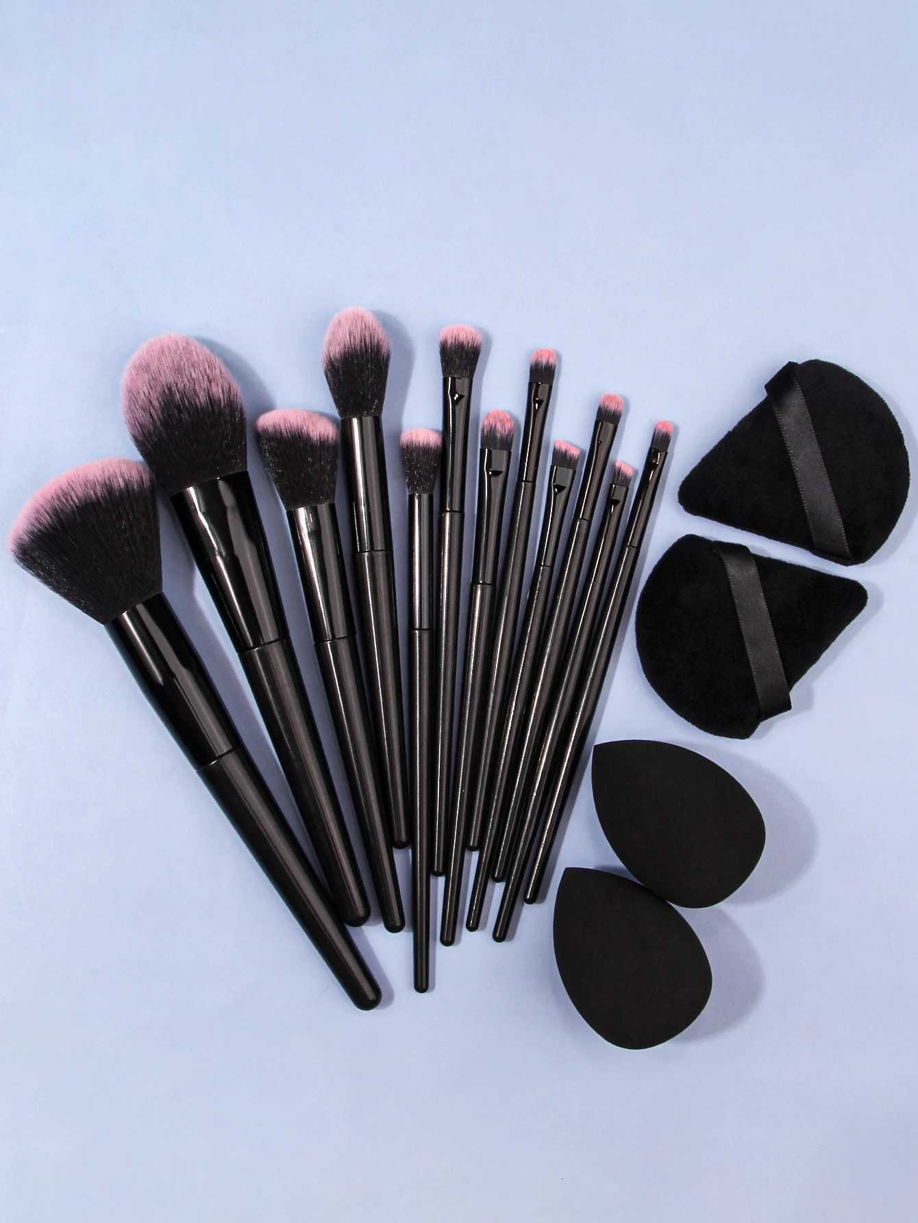 12Pcs Soft Makeup Brushes Set for Cosmetic Beauty Foundation Blush Powder Eyeshadow Concealer Blending Make Up Brush Z260408